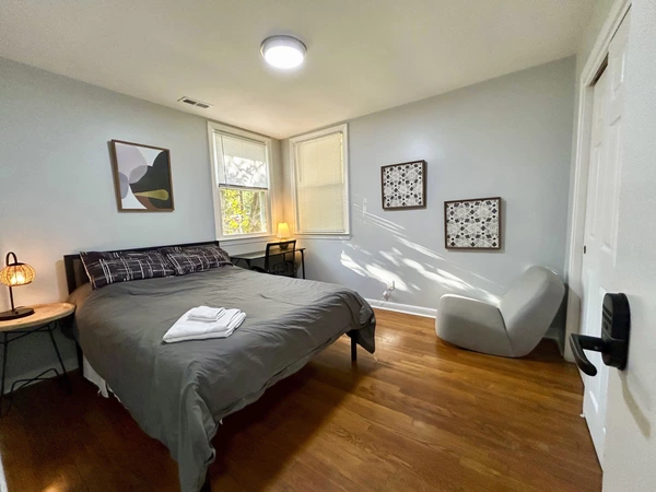 Coliving in Hope Valley - Durham, Raleigh