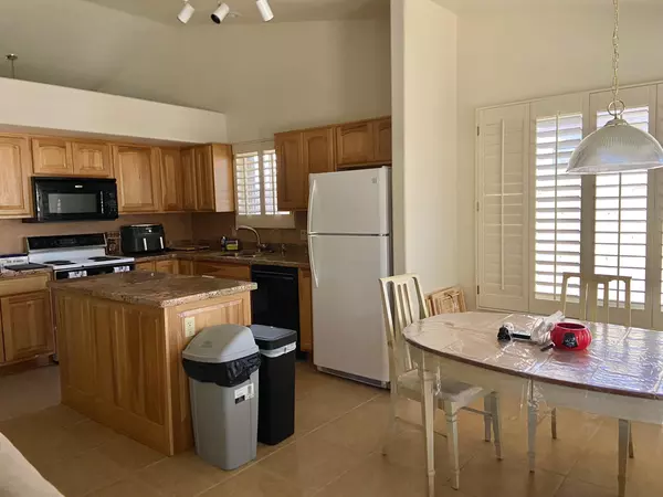 Coliving in Glendale - NW Valley, Phoenix