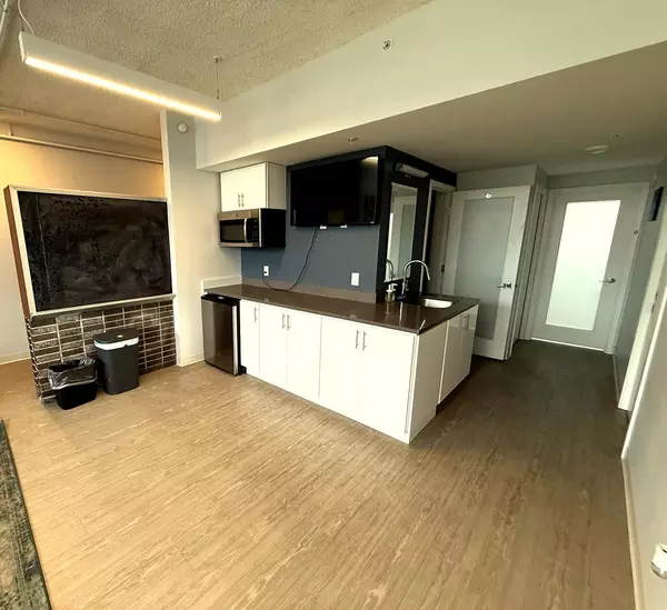 Coliving in South Plaza - KCMO, Kansas City