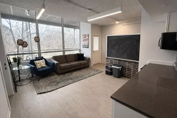 Coliving in South Plaza - KCMO, Kansas City