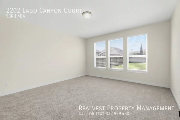 5 bedrooms apartment for rent in Pearland - Se Houston, Houston