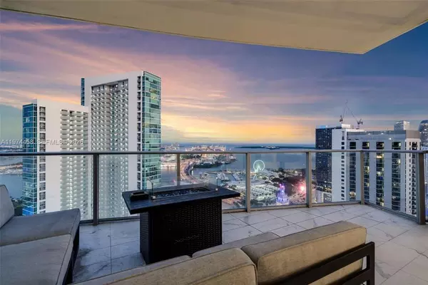 2 bedrooms apartment for rent in Downtown Miami - Miami, Miami
