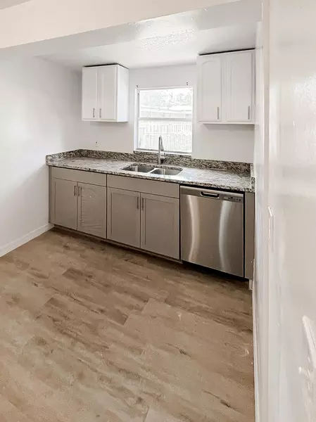 Coliving in Lake Forest - Northside, Jacksonville