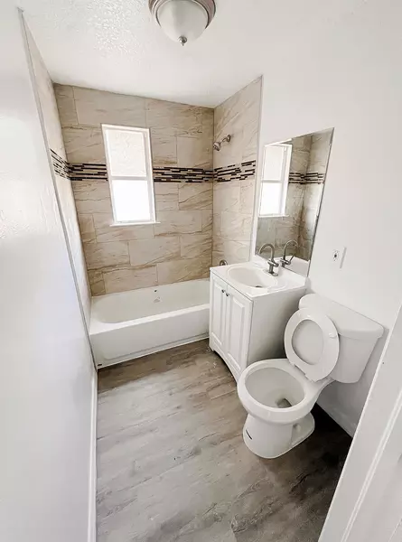 Coliving in Lake Forest - Northside, Jacksonville