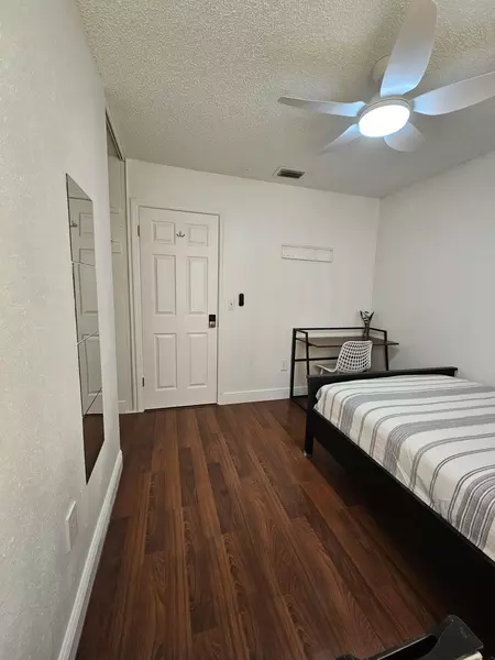 Coliving in Belle Isle - South Orlando, Orlando