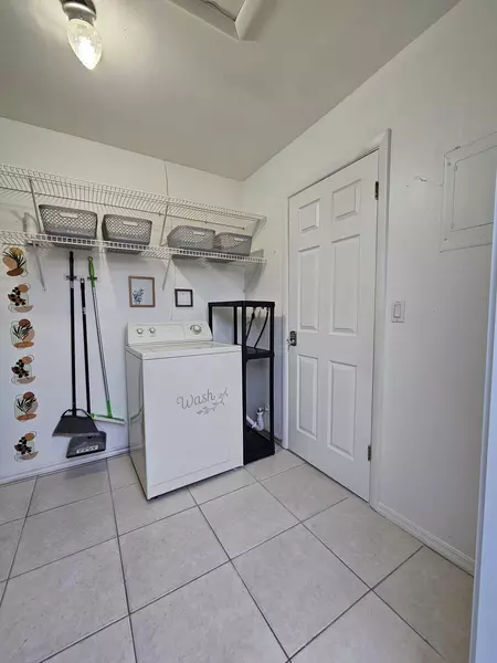 Coliving in Belle Isle - South Orlando, Orlando