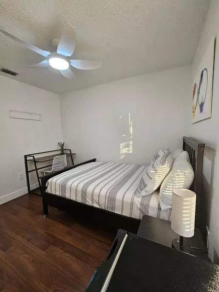 Coliving in Belle Isle - South Orlando, Orlando