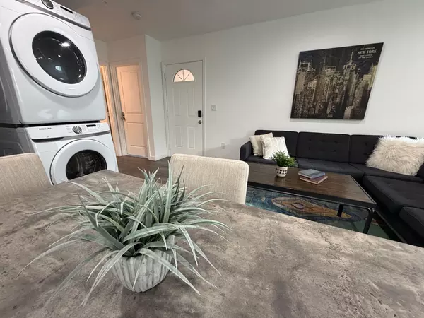 Coliving in Harvard Heights - Central Los Angeles, Los Angeles