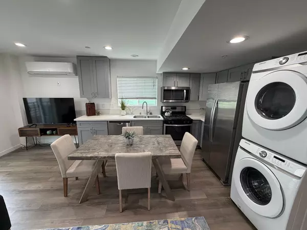 Coliving in Harvard Heights - Central Los Angeles, Los Angeles