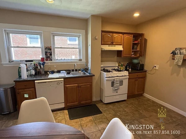 4 bedrooms apartment for rent in Brighton - Boston, Boston
