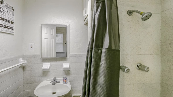 Coliving in Macfarlane Park - West Tampa, Tampa