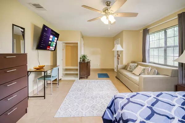 Coliving in Bartram Park - Southside, Jacksonville