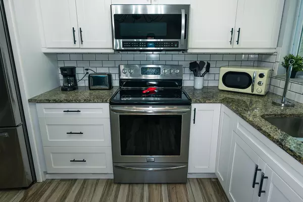 Coliving in Valrico - East Tampa, Tampa