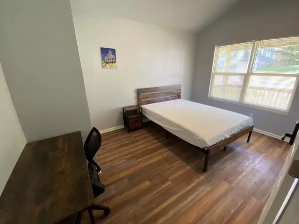 Coliving in Foxtown East - KCMO, Kansas City