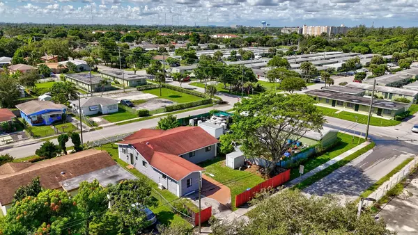 Coliving in Dania Beach - Broward County, Miami