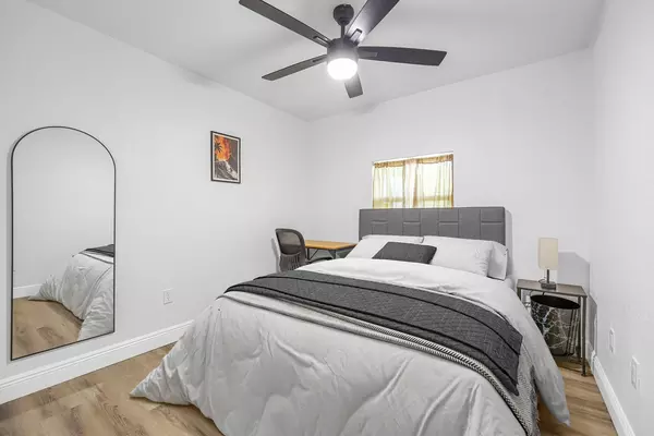 Coliving in Cocoa - Outer Orlando, Orlando