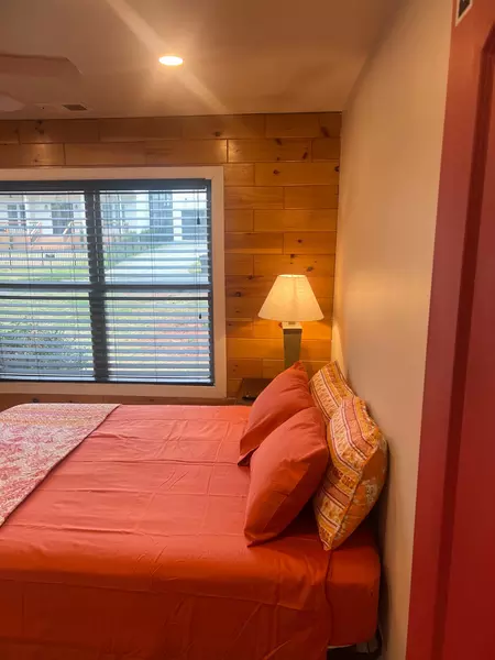 Coliving in Oakland City - West Atl, Atlanta