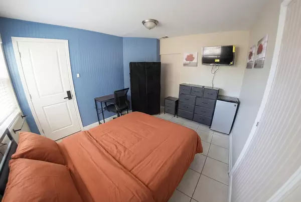Coliving in Grant Park Tampa - East Tampa, Tampa