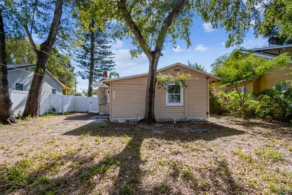 Coliving in Kenwood - Clearwater-St. Petersburg, Tampa