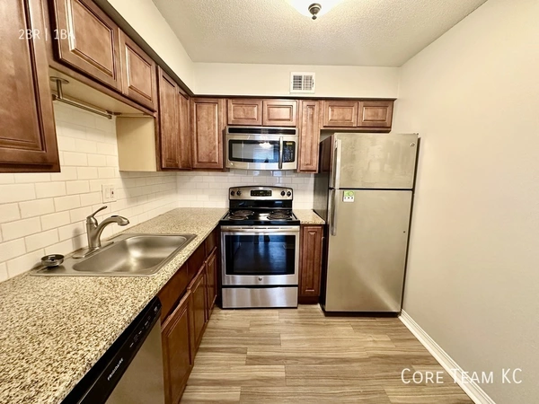 2 bedrooms apartment for rent in Midtown-Westport - KCMO, Kansas City
