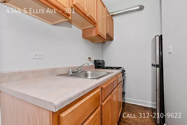 Studio Apartment for rent in Oakland Chicago - South Side, Chicago