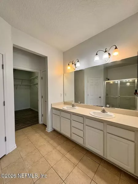 3 bedrooms apartment for rent in Sans Pareil - Beaches, Jacksonville