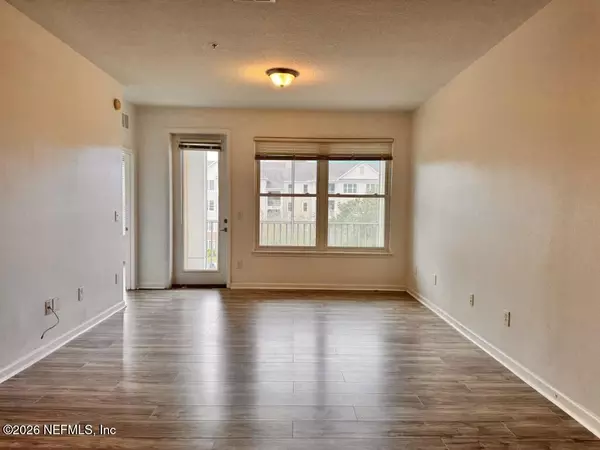 3 bedrooms apartment for rent in Sans Pareil - Beaches, Jacksonville