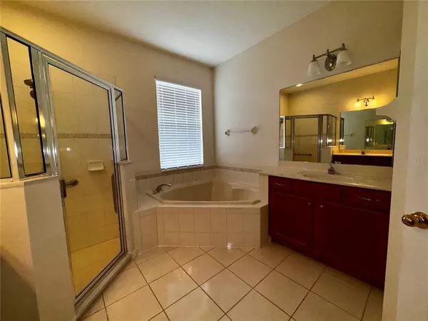 4 bedrooms apartment for rent in Vista East - East Orlando, Orlando