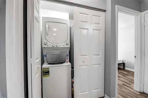 Coliving in Ybor City - Central Tampa, Tampa