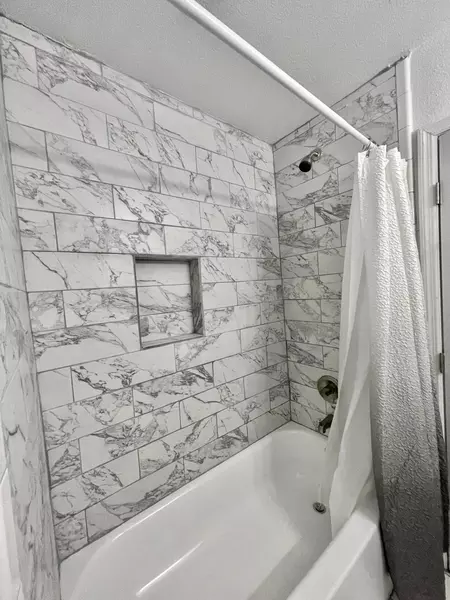 Coliving in Highlands - Northside, Jacksonville