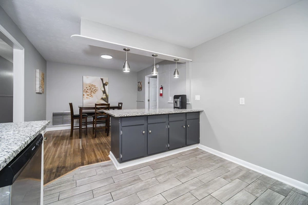 Coliving in Cedar Hills - Westside, Jacksonville