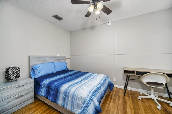 Coliving in Cedar Hills - Westside, Jacksonville