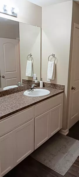 Coliving in Acres Home - Nw Houston, Houston