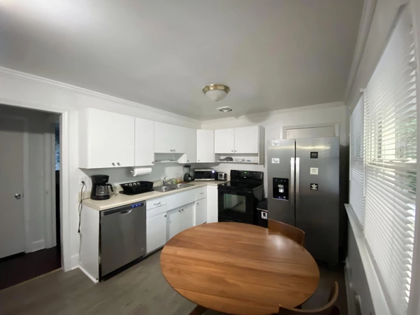 Coliving in Oberlin Village - Central Raleigh, Raleigh