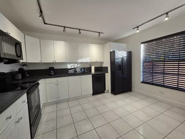 Coliving in Davie - Broward County, Miami