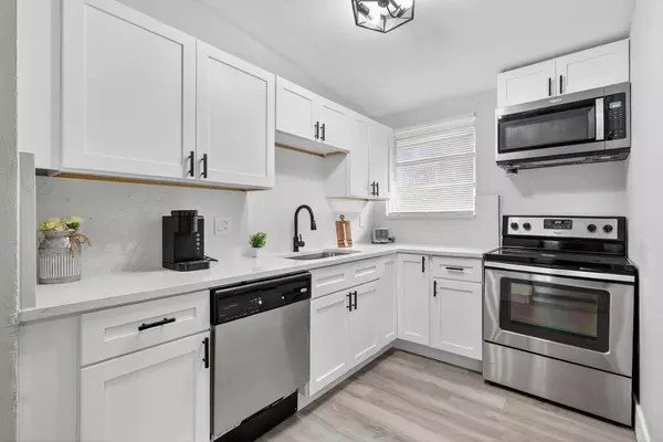 Coliving in Temple Terrace - North Tampa, Tampa