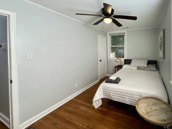 Coliving in Hope Valley - Durham, Raleigh