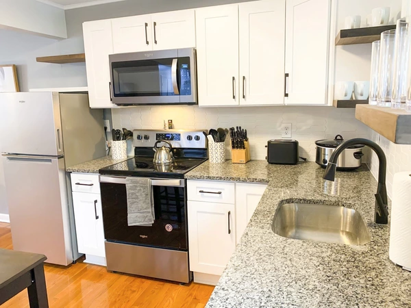 Coliving in Hope Valley - Durham, Raleigh