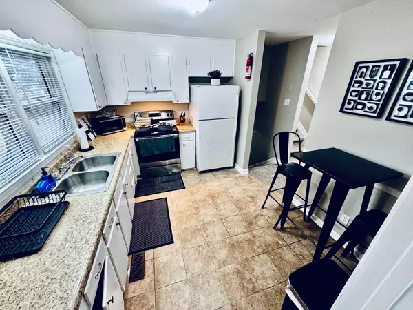 Coliving in Mineral Springs / Rumble Road - North Charlotte, Charlotte
