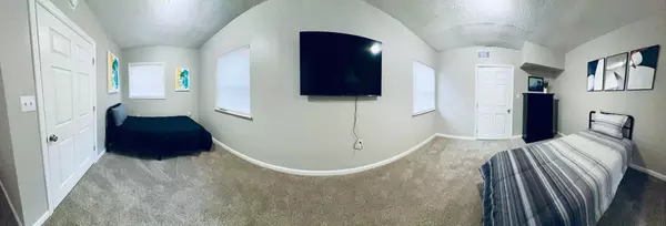 Coliving in Mineral Springs / Rumble Road - North Charlotte, Charlotte