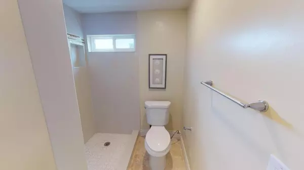 Coliving in Ocean Beach - Coastal, San Diego