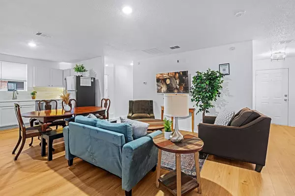 4 bedrooms apartment for rent in Lancaster - Se Dallas, Dallas