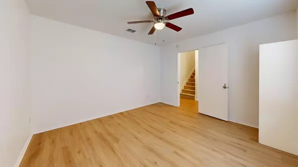 4 bedrooms apartment for rent in Lancaster - Se Dallas, Dallas