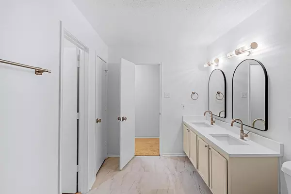 4 bedrooms apartment for rent in Lancaster - Se Dallas, Dallas