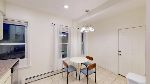 3 bedrooms apartment for rent in Prospect Hill - Somerville, Boston