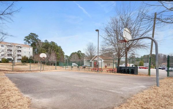 Coliving in Fairmont - Central Raleigh, Raleigh