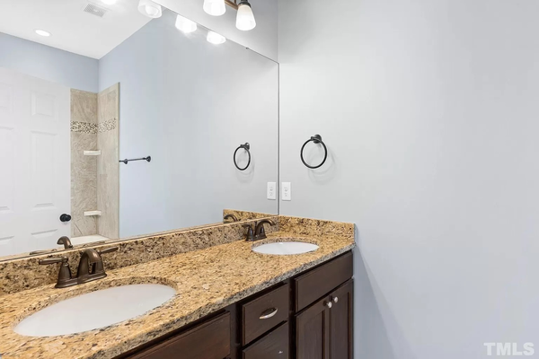 Coliving in Wade - Central Raleigh, Raleigh