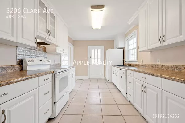 4 bedrooms apartment for rent in Fairmont - Central Raleigh, Raleigh