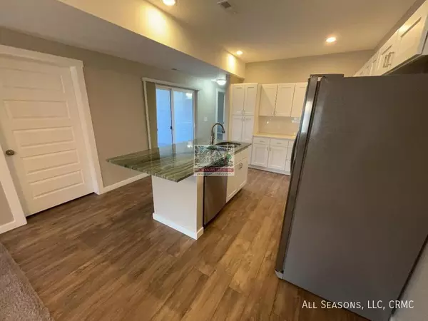 4 bedrooms apartment for rent in Old Colorado City - Central COS, Colorado Springs