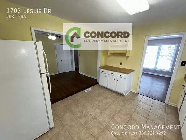 3 bedrooms apartment for rent in North Greensboro - Greensboro, Greensboro